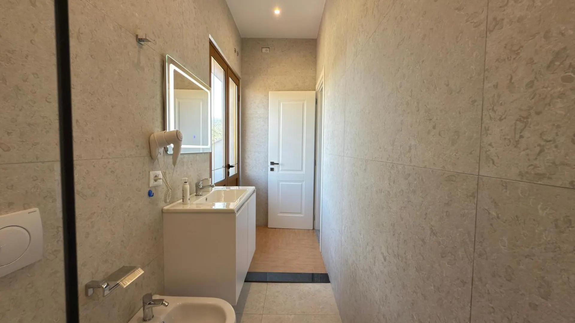 Villa Ida Apartments Vlorë