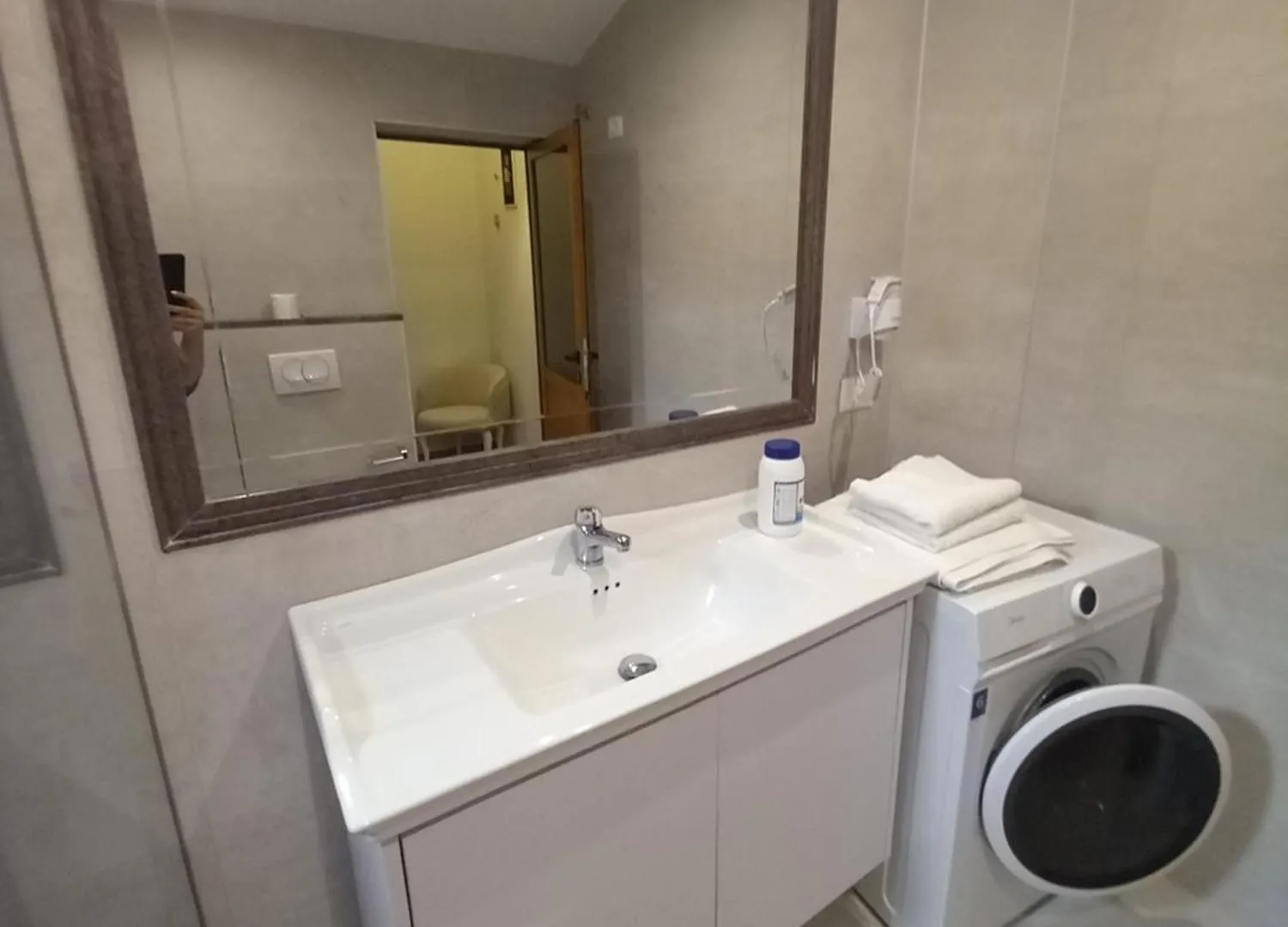 Villa Ida Apartments Vlore
